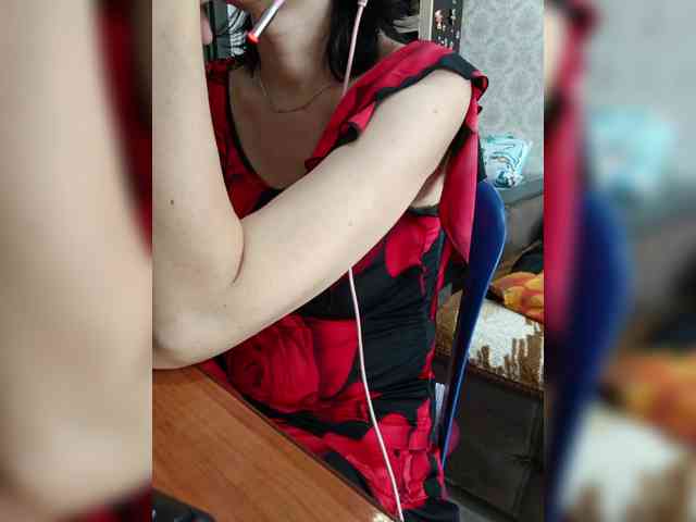 naked_taxi_dispatcher webcam
