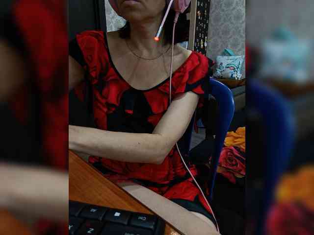 naked_taxi_dispatcher webcam