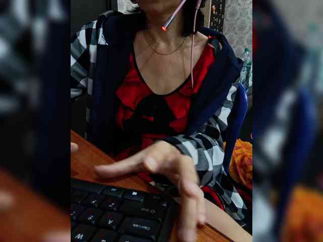 naked_taxi_dispatcher webcam