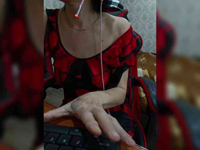 naked_taxi_dispatcher webcam