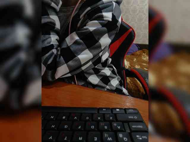 naked_taxi_dispatcher webcam