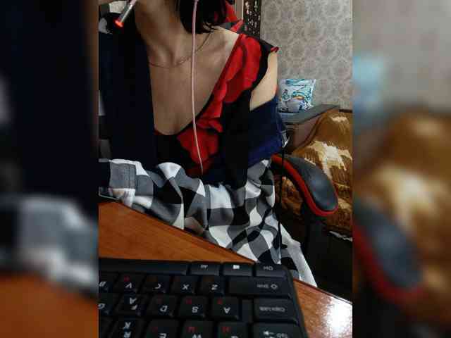 naked_taxi_dispatcher webcam