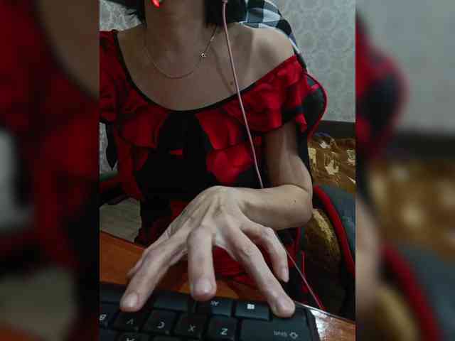 naked_taxi_dispatcher webcam