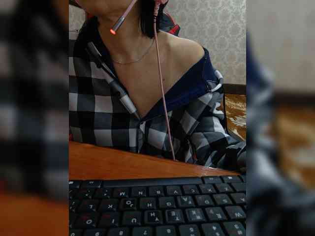 naked_taxi_dispatcher webcam