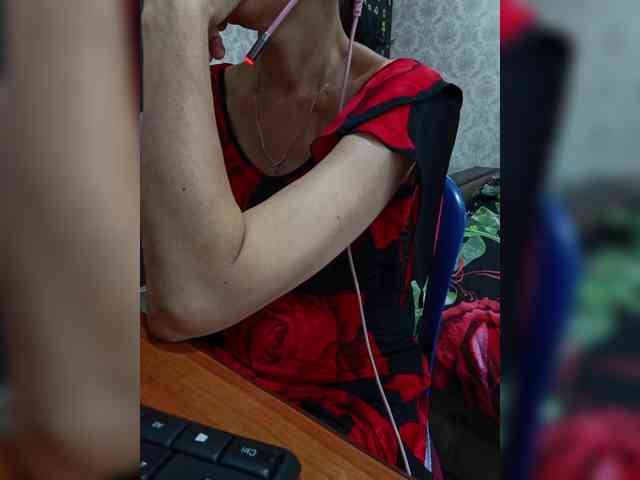 naked_taxi_dispatcher webcam