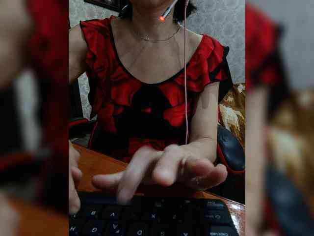 naked_taxi_dispatcher webcam