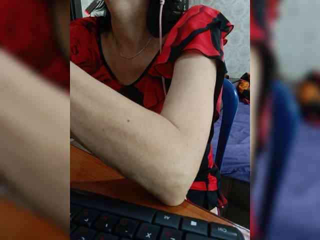 naked_taxi_dispatcher webcam