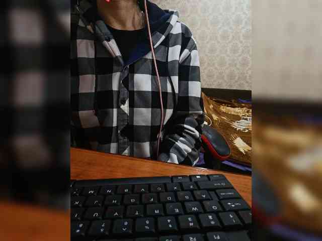 naked_taxi_dispatcher webcam