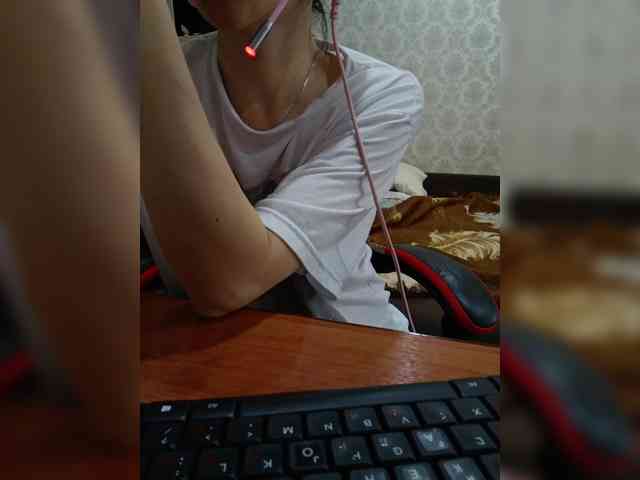 naked_taxi_dispatcher webcam