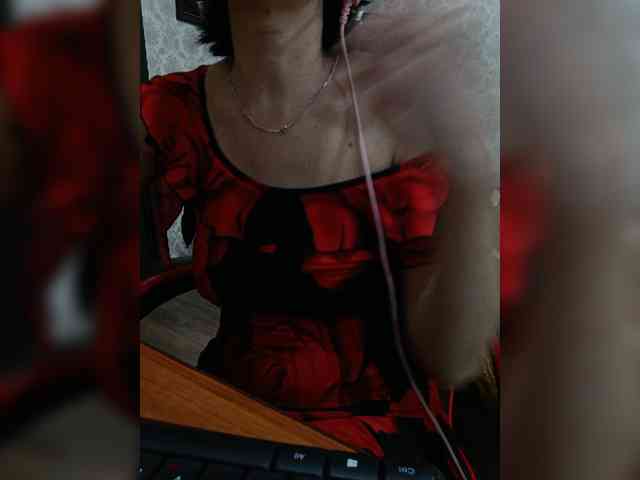 naked_taxi_dispatcher webcam