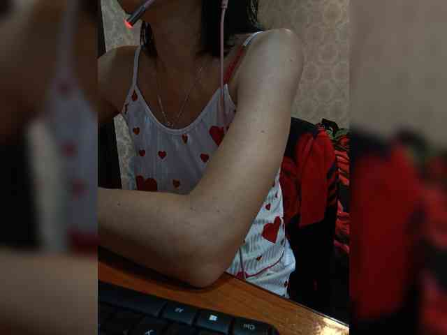 naked_taxi_dispatcher webcam