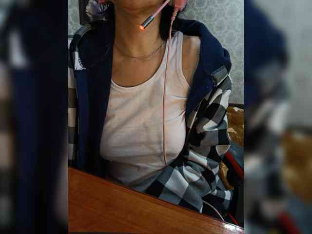 Olik-Pisa Live Webcam on BongaCams