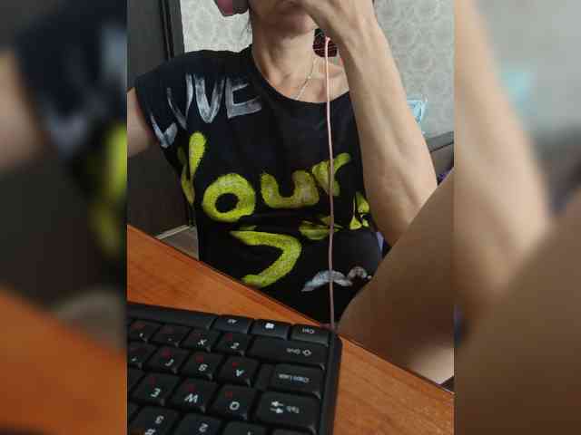 naked_taxi_dispatcher webcam