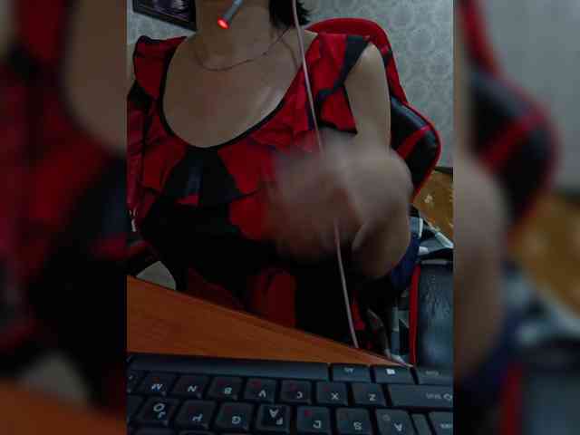 naked_taxi_dispatcher webcam