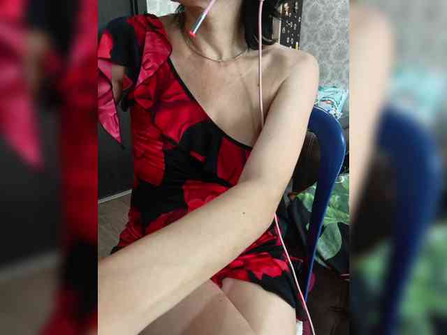 naked_taxi_dispatcher webcam