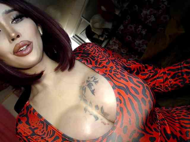 QUEENValentina