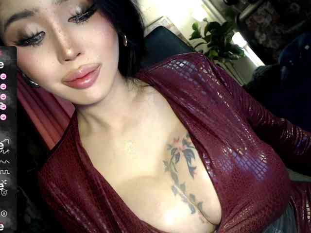 TsGoddessValenti... Live Webcam on BongaCams