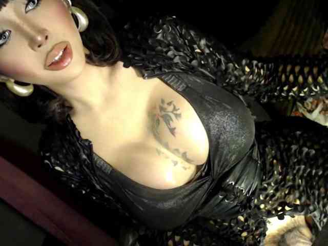 QUEENValentina
