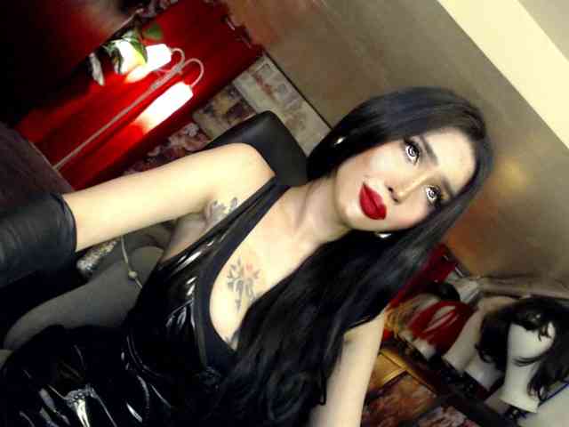 TsGoddessValenti... Live Webcam on BongaCams
