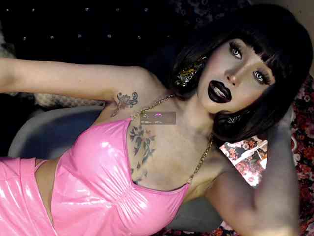 QUEENValentina