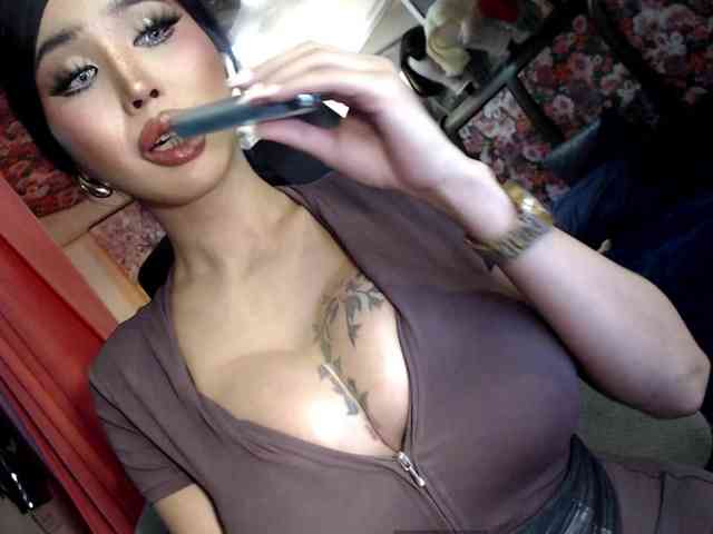 TsGoddessValenti... Live Webcam on BongaCams
