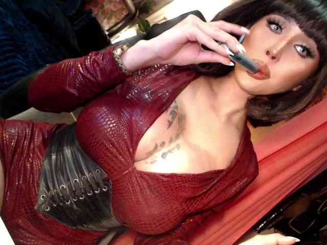 TsGoddessValenti... Live Webcam on BongaCams