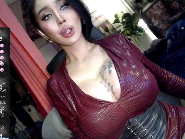 TsGoddessValenti... Live Webcam on BongaCams