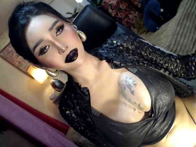 QUEENValentina