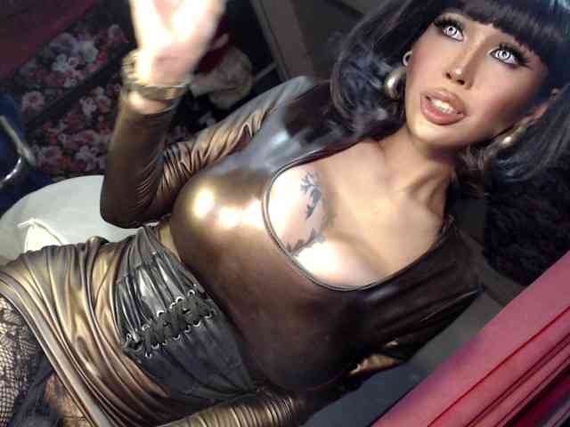 TsGoddessValenti... Live Webcam on BongaCams