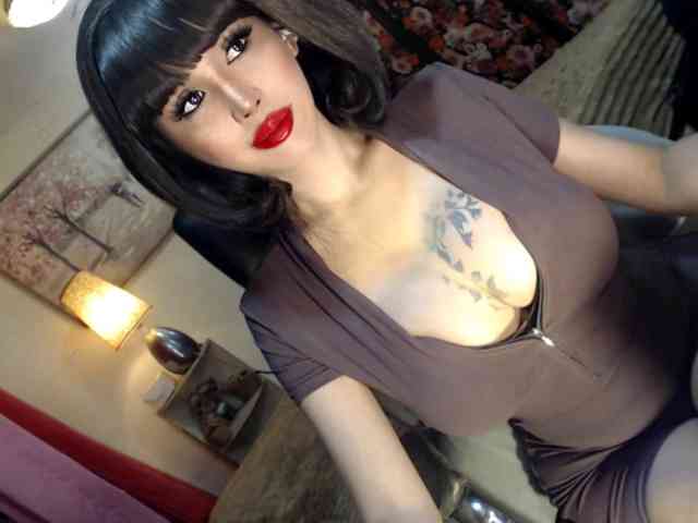 QUEENValentina