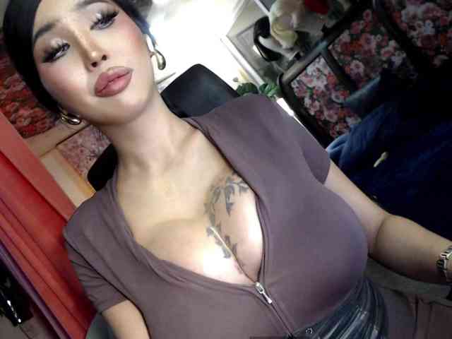 TsGoddessValenti... Live Webcam on BongaCams