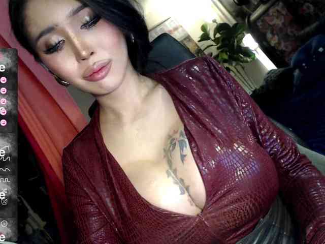TsGoddessValenti... Live Webcam on BongaCams