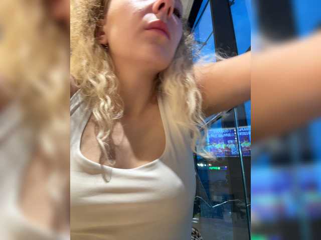 janchi- live sex show