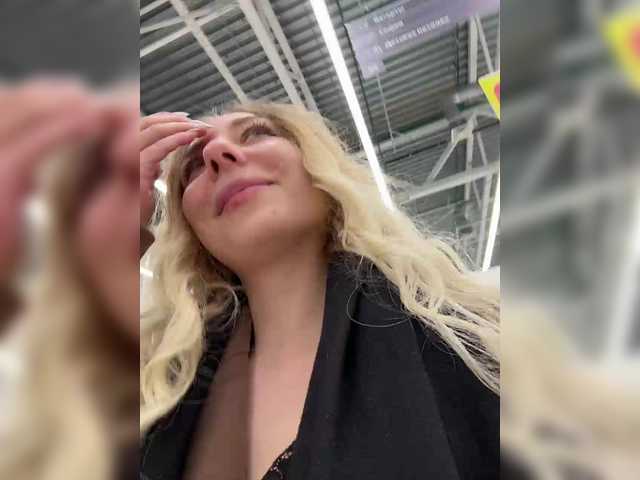 Janchi-'s BongaCams show and profile