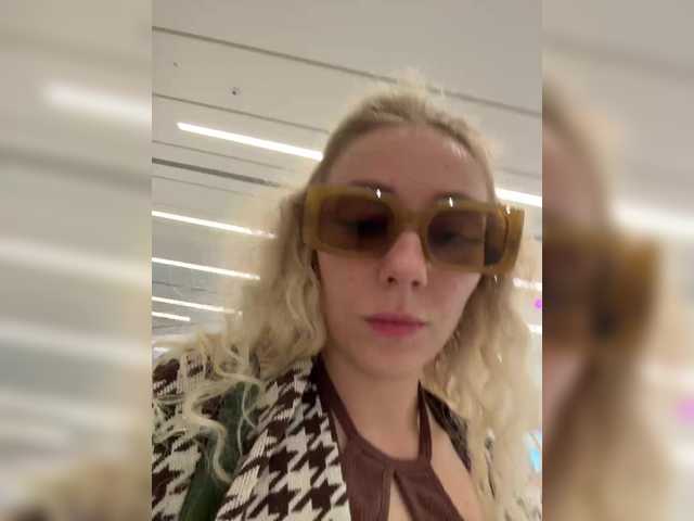 janchi- live sex show