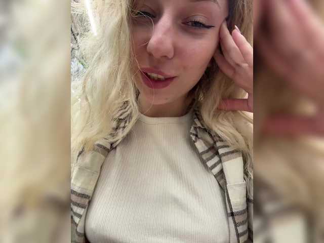 Janchi-'s BongaCams show and profile