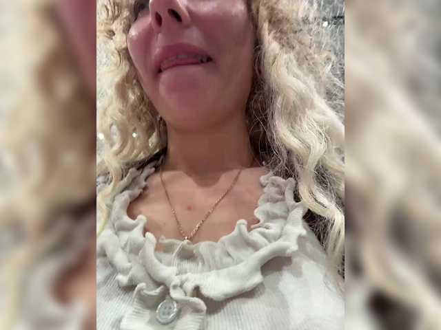 JJane- live cam preview