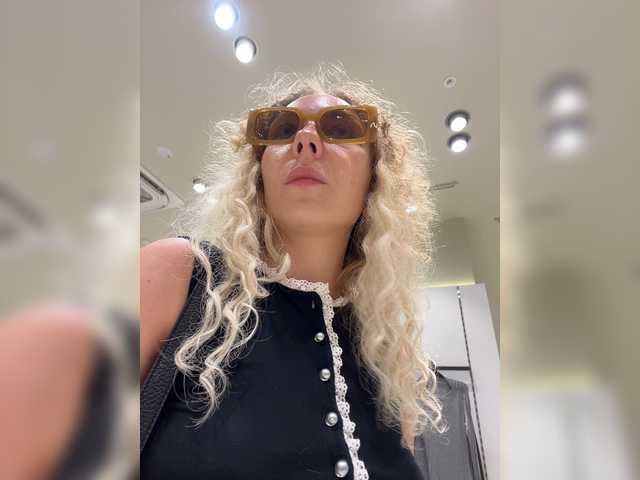 Janchi- live cam on BongaCams