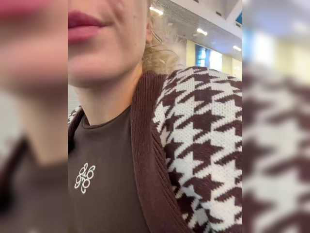 JJane- live cam preview