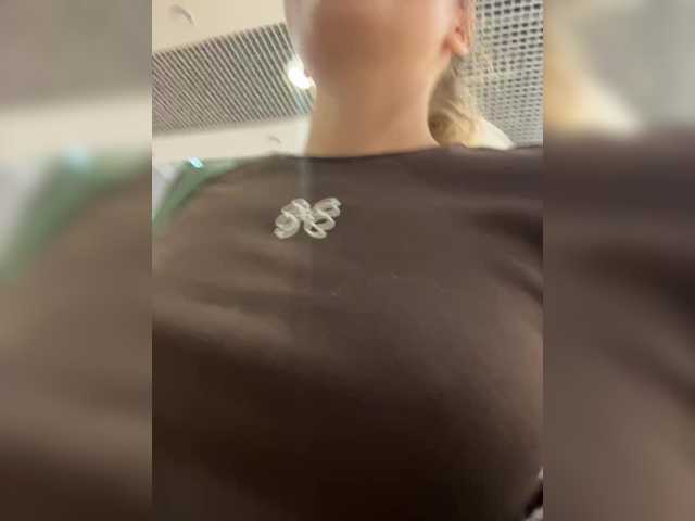 JJane- live cam preview