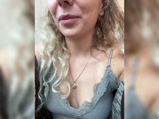 JJane- live cam preview