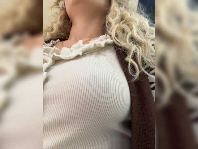 JJane- live cam preview