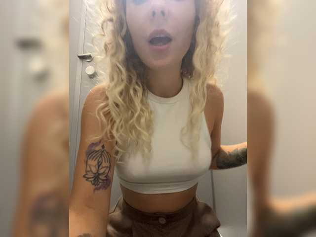 Janchi- live cam on BongaCams