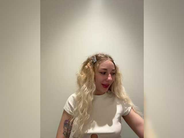 Janchi-'s BongaCams show and profile