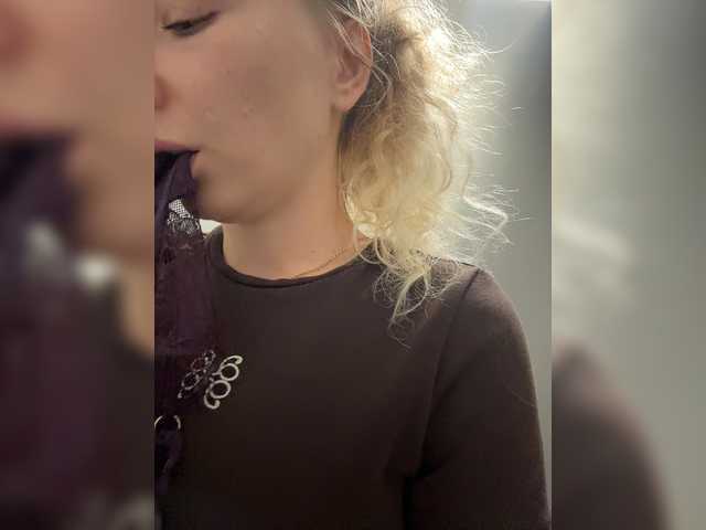 JJane- live cam preview