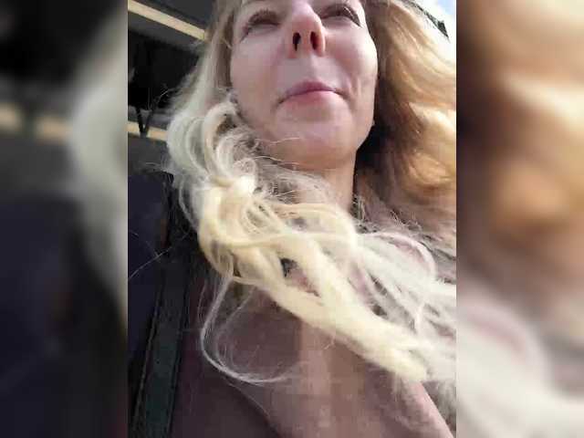 Janchi-'s BongaCams show and profile