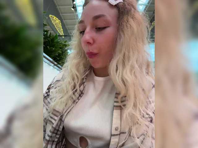 Janchi-'s BongaCams show and profile