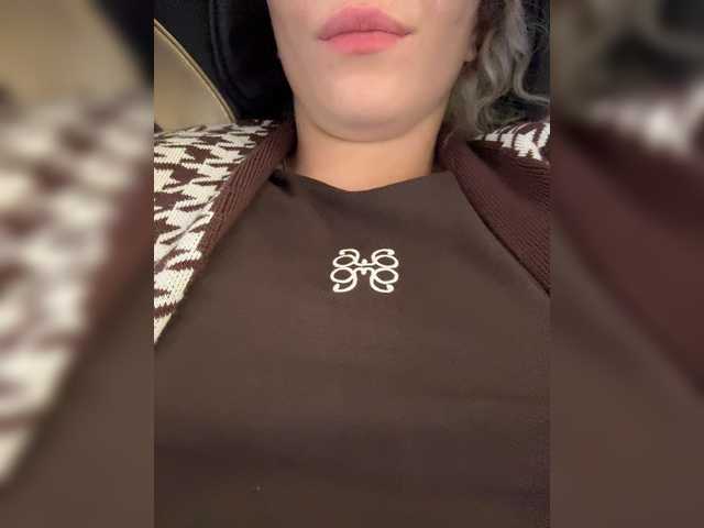 JJane- live cam preview
