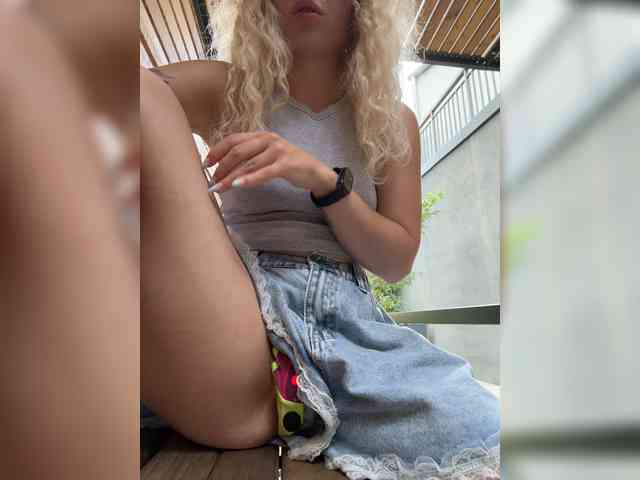 JJane- webcam