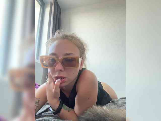 JJane- webcam